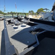 2025 Alumacraft Competitor 205 - Black